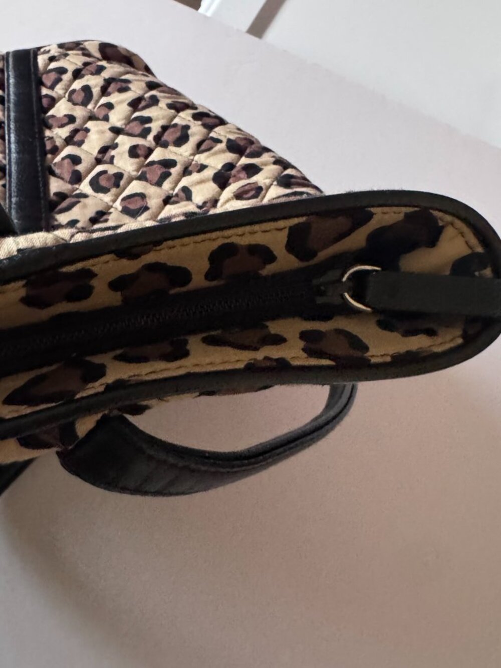 Vera Bradley Leopard Chic Quilted Tote in Black & Brown EUC - Picture 5 of 9